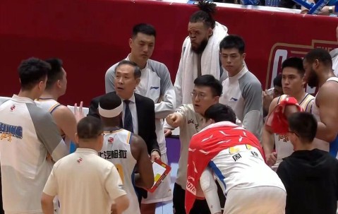 leyu-北京男篮15分惨败，不敌浙江掉出四强，篮板球被爆，周琦13+10